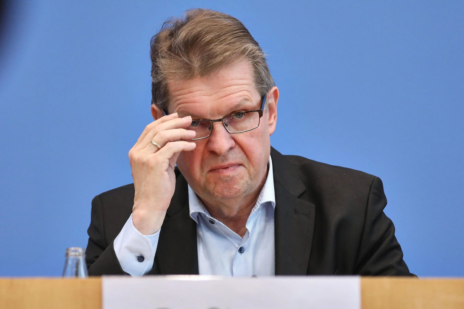 Ralf Stegner na tajnej misji w Rosji: Strzeż się nowego „połączenia z Moskwą”!