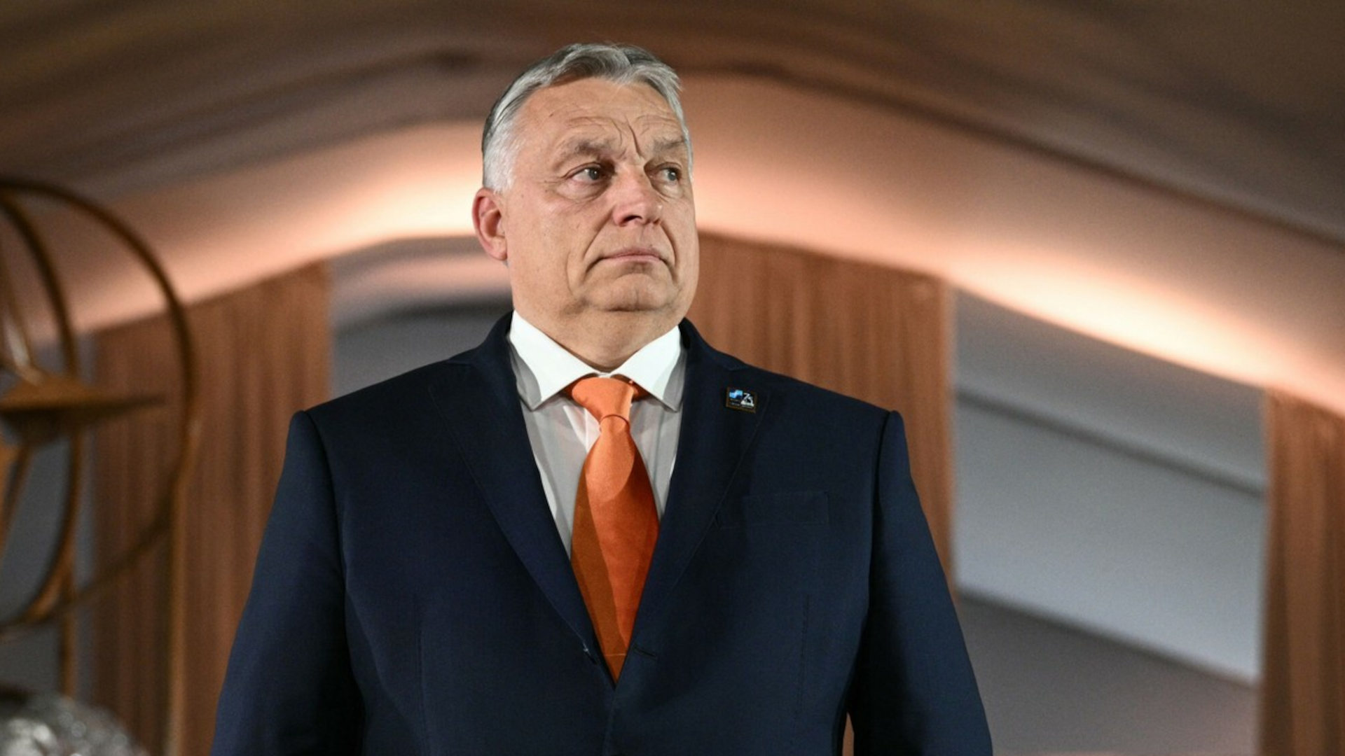 500 organizacji finansowanych przez Brukselę działa na Węgrzech przeciwko rządowi Orbána